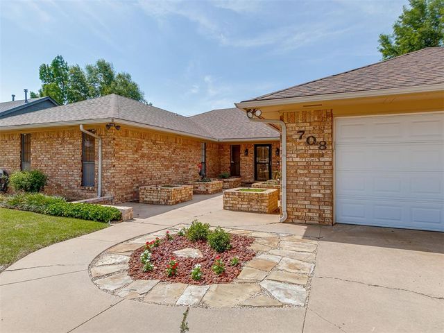 708 SW 104th Place, Oklahoma City, OK 73139