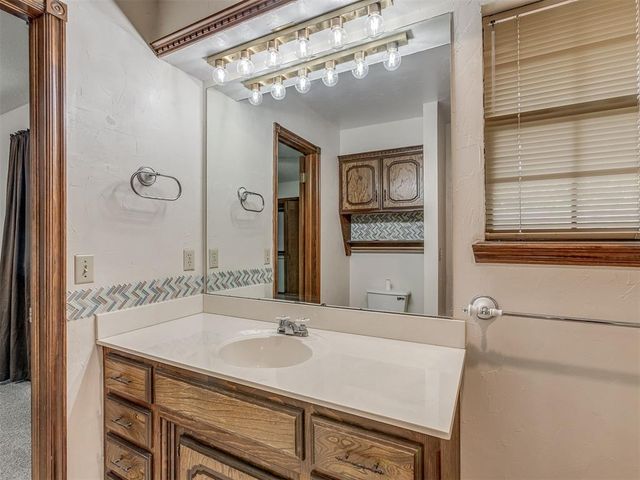708 SW 104th Place, Oklahoma City, OK 73139
