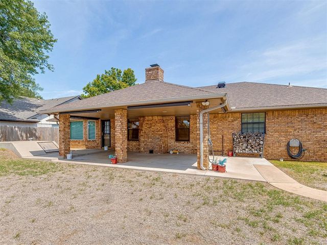 708 SW 104th Place, Oklahoma City, OK 73139