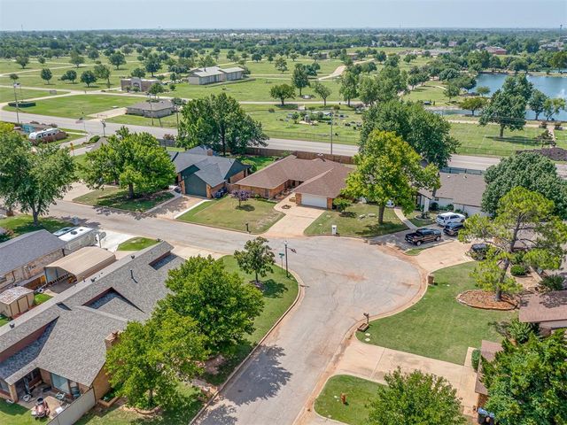 708 SW 104th Place, Oklahoma City, OK 73139