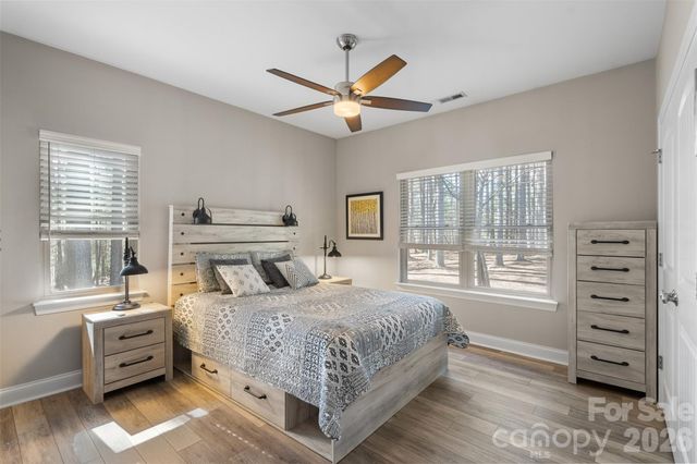 170 Silver Falls Drive, Troutman, NC 28166