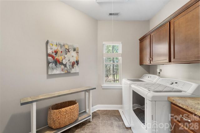 170 Silver Falls Drive, Troutman, NC 28166