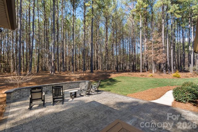 170 Silver Falls Drive, Troutman, NC 28166