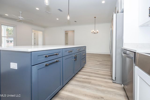 6345 Langland Drive, Ocean Springs, MS 39564