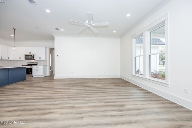 6345 Langland Drive, Ocean Springs, MS 39564