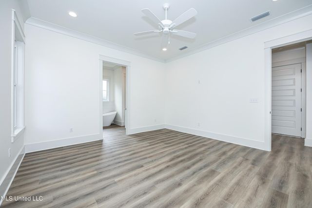 6345 Langland Drive, Ocean Springs, MS 39564