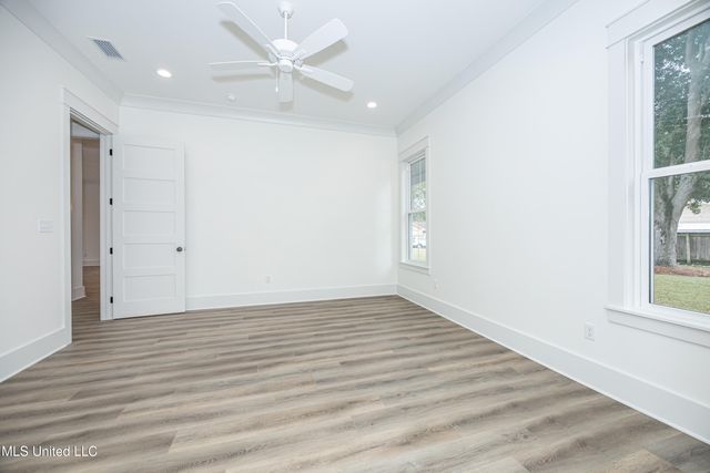 6345 Langland Drive, Ocean Springs, MS 39564