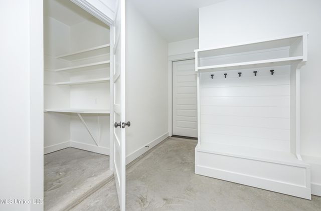 6345 Langland Drive, Ocean Springs, MS 39564