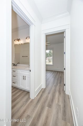 6345 Langland Drive, Ocean Springs, MS 39564