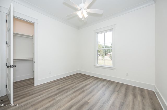 6345 Langland Drive, Ocean Springs, MS 39564