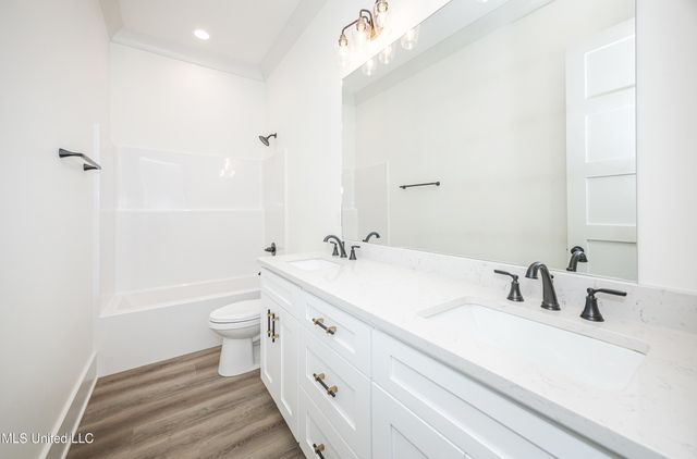 6345 Langland Drive, Ocean Springs, MS 39564