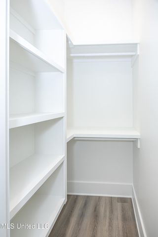 6345 Langland Drive, Ocean Springs, MS 39564