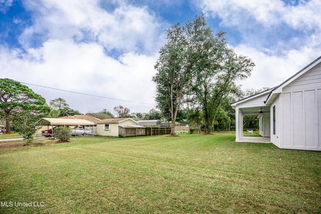 6345 Langland Drive, Ocean Springs, MS 39564