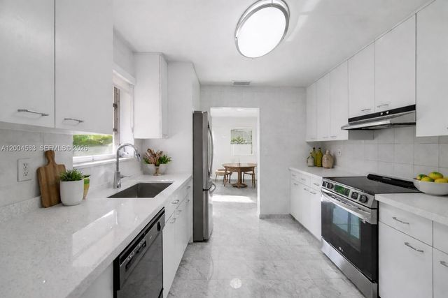 1101 Capri St, Coral Gables, FL 33134