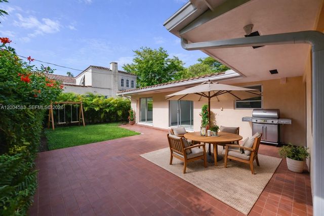 1101 Capri St, Coral Gables, FL 33134