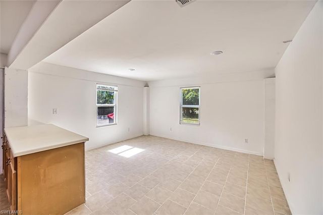 2727 48th ST SW, Lehigh Acres, FL 33976