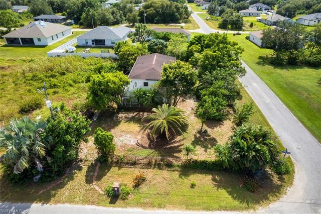 2727 48th ST SW, Lehigh Acres, FL 33976