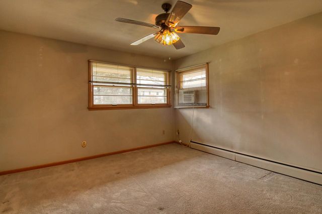 1000 17th AVENUE, South Milwaukee, WI 53172