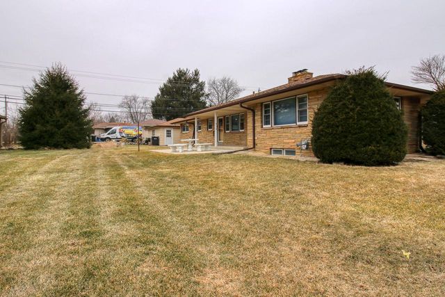 1000 17th AVENUE, South Milwaukee, WI 53172