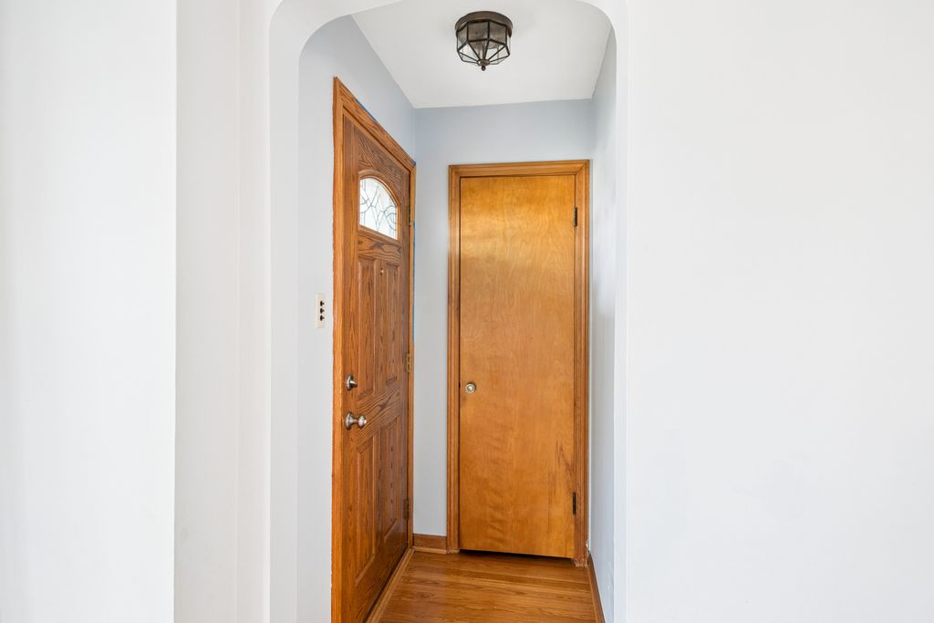 4838 W 97TH Place, Oak Lawn, IL 60453 — photo 3