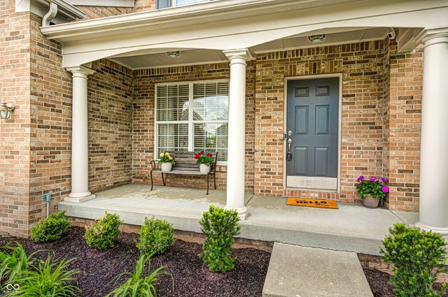 7851 Friends Creek, Avon, IN 46123