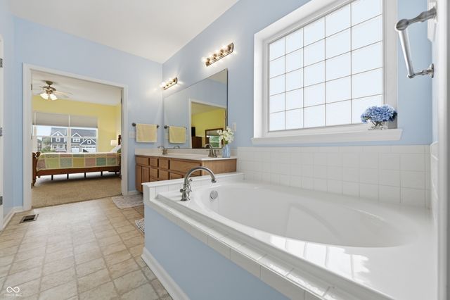 7851 Friends Creek, Avon, IN 46123