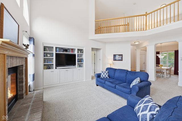 7851 Friends Creek, Avon, IN 46123