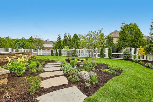 1062 Palomar Drive, Westfield, IN 46074