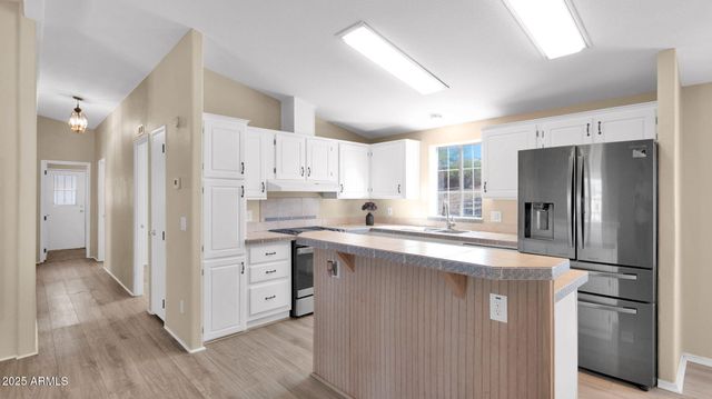 37705 N 16TH Street, Phoenix, AZ 85086