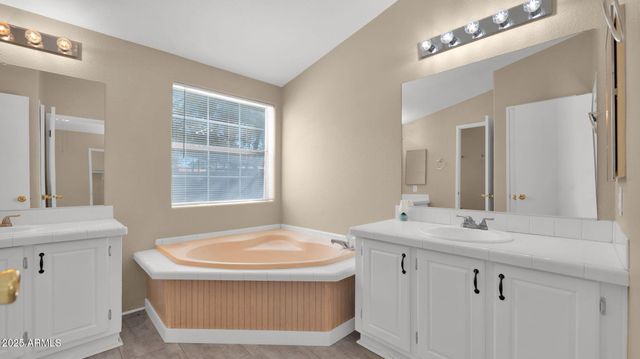 37705 N 16TH Street, Phoenix, AZ 85086