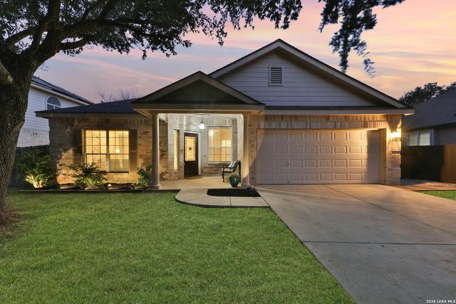 8406 Feather Trl, Helotes, TX 78023