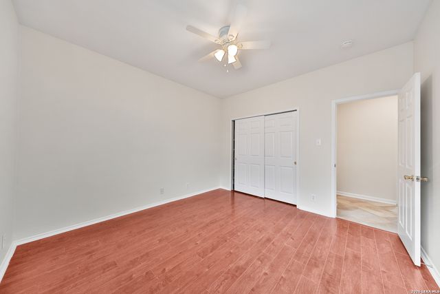 8406 Feather Trl, Helotes, TX 78023