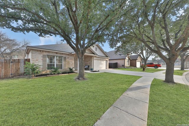 8406 Feather Trl, Helotes, TX 78023