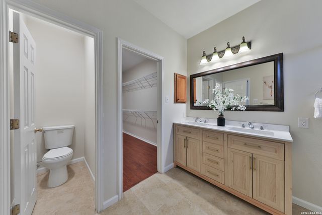 8406 Feather Trl, Helotes, TX 78023