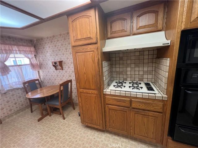 242 N Chalburn Avenue, West Covina, CA 91790