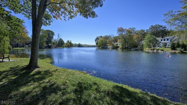 174 Hillcrest Dr, Wayne Twp., NJ 07470