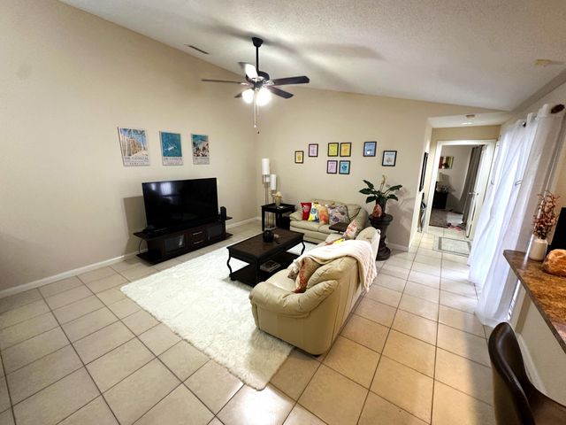 1702 Silverleaf Oak Court, Palm Beach Gardens, FL 33410