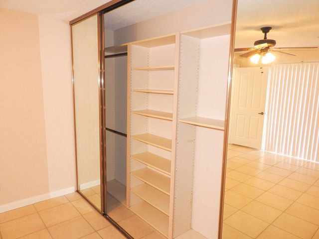 1702 Silverleaf Oak Court, Palm Beach Gardens, FL 33410