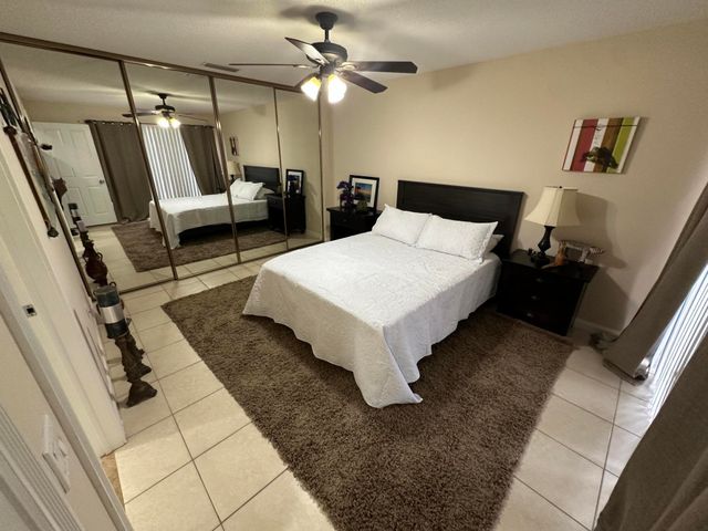 1702 Silverleaf Oak Court, Palm Beach Gardens, FL 33410