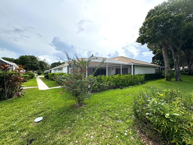 1702 Silverleaf Oak Court, Palm Beach Gardens, FL 33410