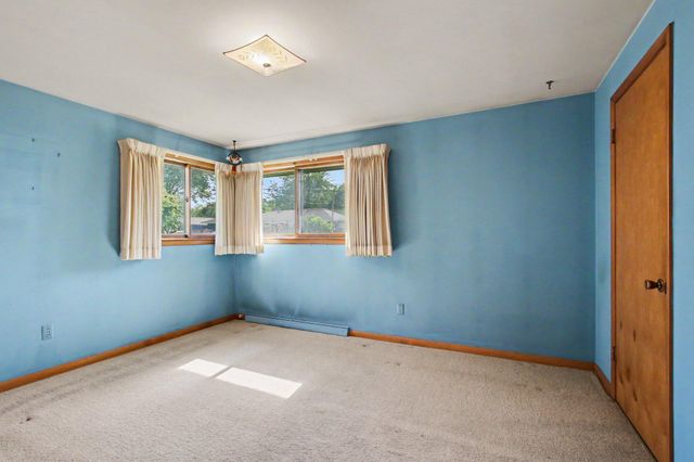 725 S East Street, Crown Point, IN 46307