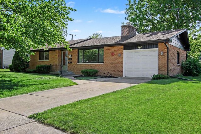 725 S East Street, Crown Point, IN 46307