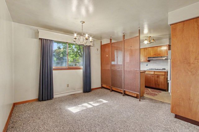 725 S East Street, Crown Point, IN 46307