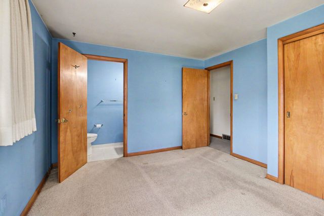725 S East Street, Crown Point, IN 46307