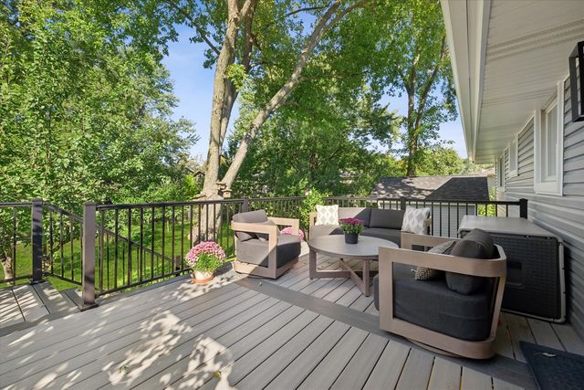 912 Cornell Lane, Schaumburg, IL 60193