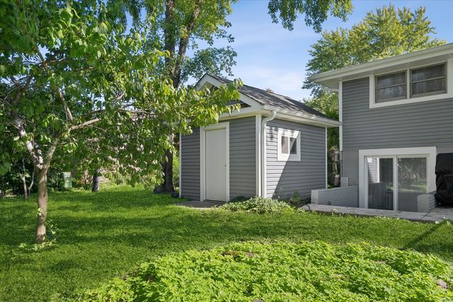 912 Cornell Lane, Schaumburg, IL 60193