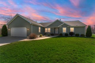 2962 N 100 W, La Porte, IN 46350