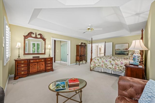 554 W Rosiland Drive N, Palatine, IL 60074