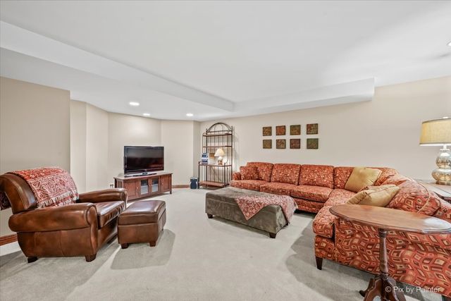 554 W Rosiland Drive N, Palatine, IL 60074