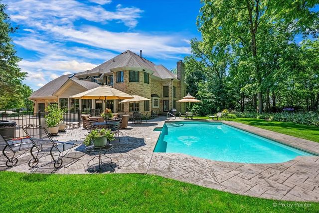 554 W Rosiland Drive N, Palatine, IL 60074